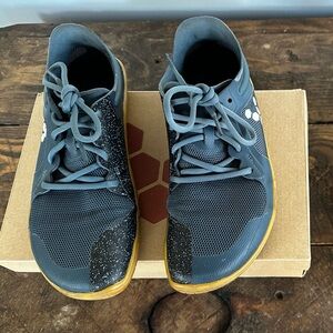 VivoBarefoot Primus Lite III deep sea blue gum sole